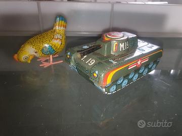 collezione coppia giocattoli in latta 