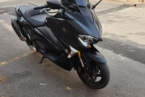 Yamaha Tmax 530