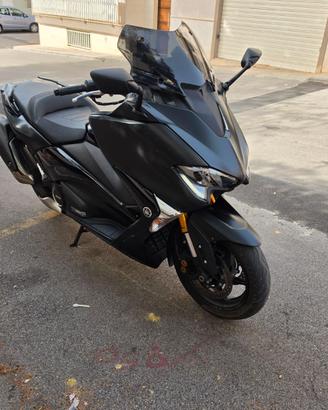 Yamaha Tmax 530