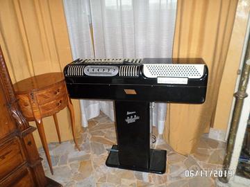 fisarmonica elettrica a pedale
