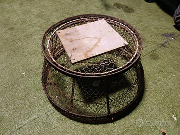 Due gabbie per chioccia e pulcini antica