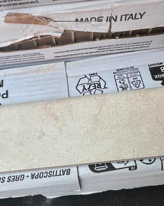 Battiscopa Industrial Beige 8*33,3*0,8