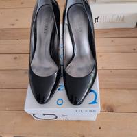 N. 15 paia di scarpe da donna