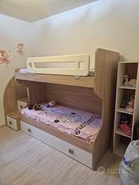 Cameretta completa di scrivania armadio e letto