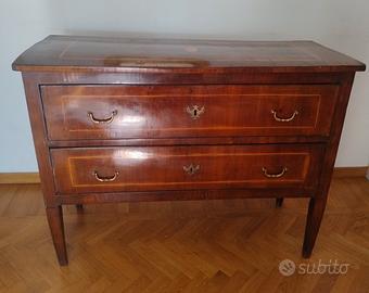 Cassettone d' epoca 