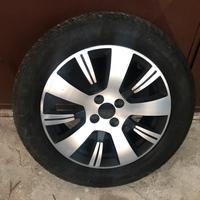 Gomma auto e cerchio