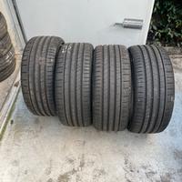 Gomme Pirelli P Zero 235/35 ZR 19