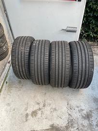 Gomme Pirelli P Zero 235/35 ZR 19