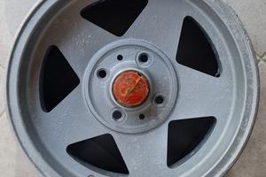Fiat 124 sport coupè spider UN cerchio in lega 13