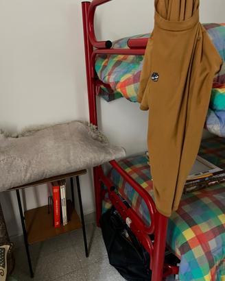 Letto a castello rosso  con materassi