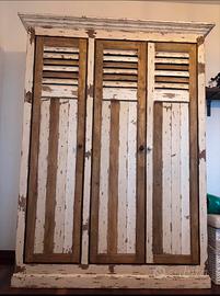 ARMADIO IN LEGNO STILE SHABBY / RUSTICO – 3 ANTE