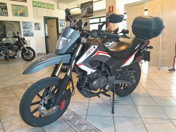KEEWAY MOTARD TXM 125 S