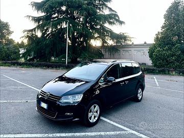 Volkswagen Sharan 2.0 TDI DSG Comfortline BlueMoti