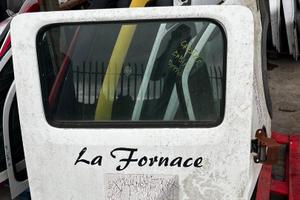 Porta posteriore dx nissan cabstar