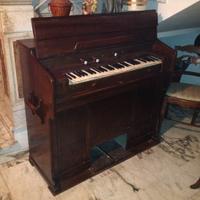 Harmonium (organo) antico da restaurare