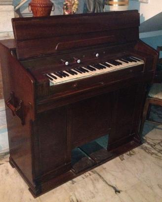 Harmonium (organo) antico da restaurare