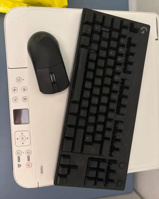 Tastiera logitech+mouse asus