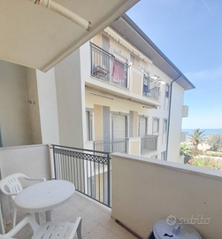 Fronte mare 6 posti letto vicino il centro