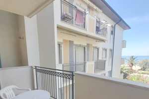 Fronte mare 6 posti letto vicino il centro