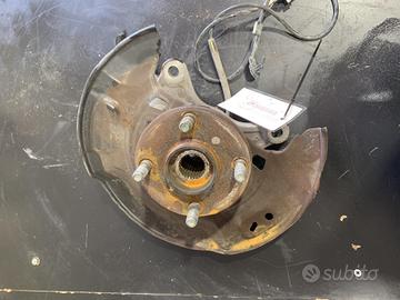 FUSELLO COMPLETO ANTERIORE DESTRO TOYOTA Yaris Ser