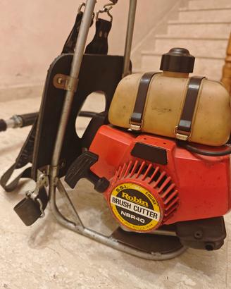 Decespugliatore a benzina