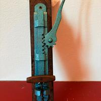 Cavatappi da muro vintage