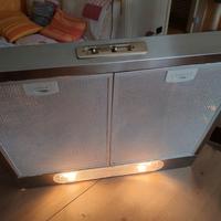 Cappa aspirazione cucina Ariston