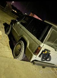 Isuzu trooper 2.8 per ricambi