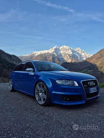 Audi RS4 B7 4.2 FSI