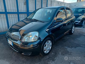 Toyota Yaris 1.0 BENZINA 5 porte Sol
