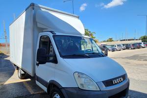 Iveco Daily 3000 cassonato 180cv anno 2011