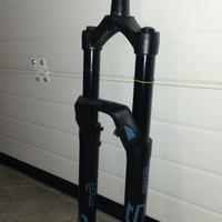 Forcella enduro 38 170mm DVO