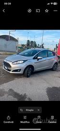 Fiesta auto