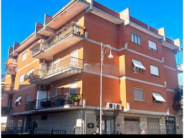 Genzano di roma appartamento con ascensore