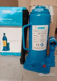 Cric auto a bottiglia