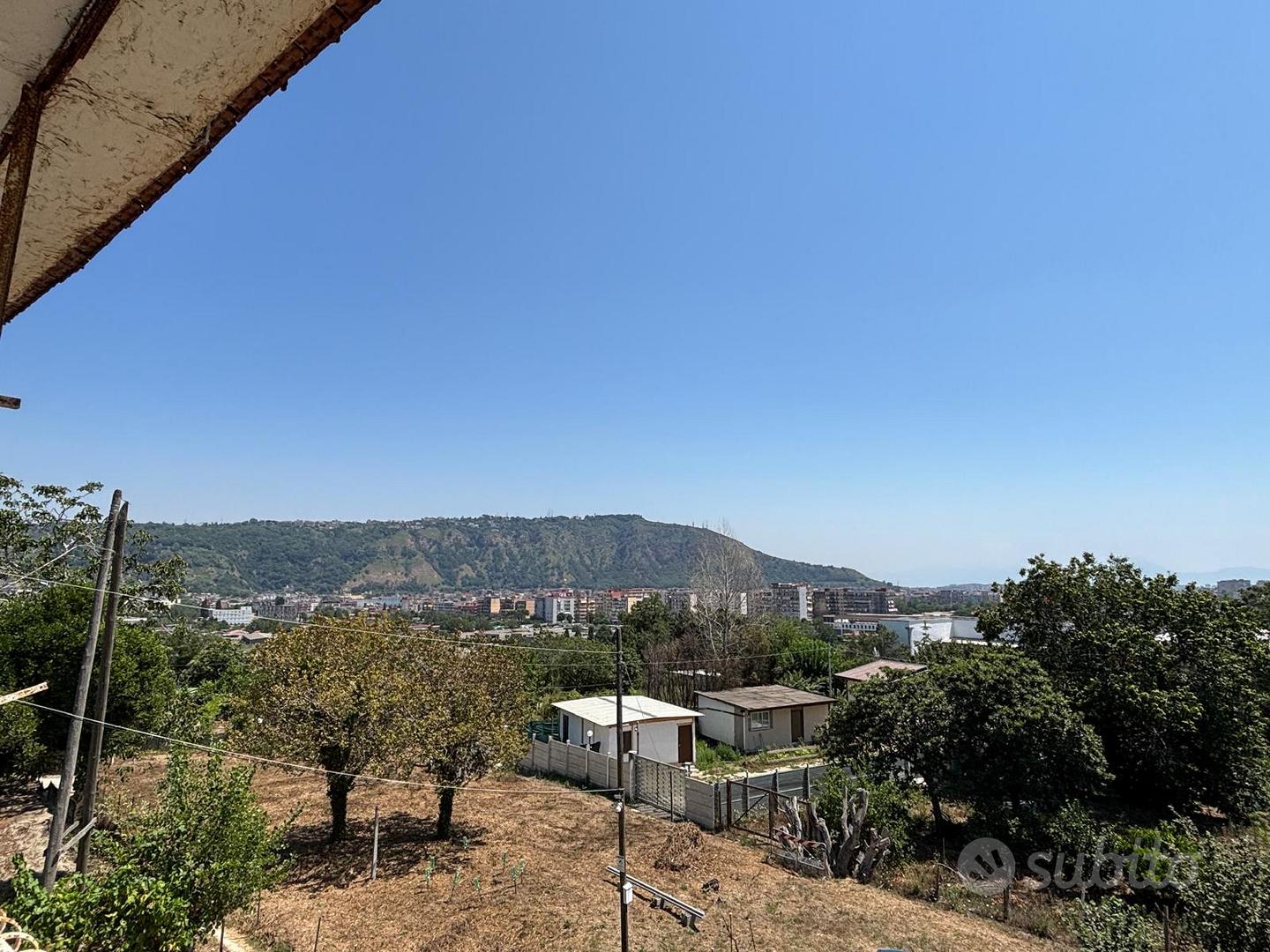 Rustico con terreno a Napoli - Vista 5