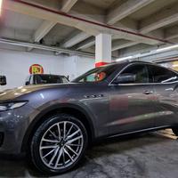 MASERATI Levante 3000 V6 CV.250 TETTO+21'+ UNIPR