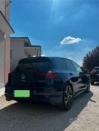 VOLKSWAGEN Golf 8ª serie