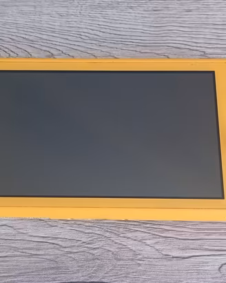 Nintendo Switch Lite Gialla + Custodia + 2 Giochi