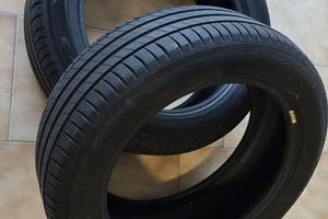 Coppia pneumatici Michelin 215/55/17