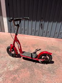 Monopattino Bike Star rosso con ruote grandi