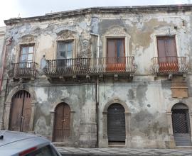 Appartamento storico al primo piano 150mq milazzo