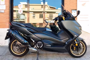 Yamaha T Max 560 Tech Max 2021 FINANZIABILE