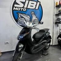 Piaggio Beverly 250