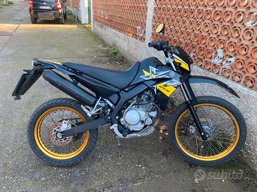 Yamaha XT125R