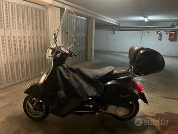Vespa Piaggio 250 gts