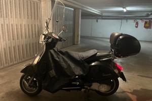 Vespa Piaggio 250 gts