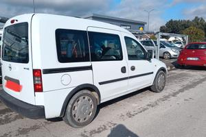 OPEL COMBO BENZINA-METANO