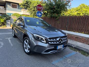 Mercedes-benz GLA 200 d Automatic 4Matic Premium