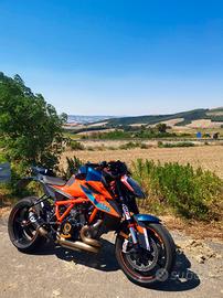 ktm 1290 super duke R 